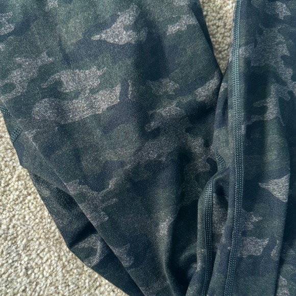 Fabletics Camo Powerhold Leggings - Picture 5 of 6